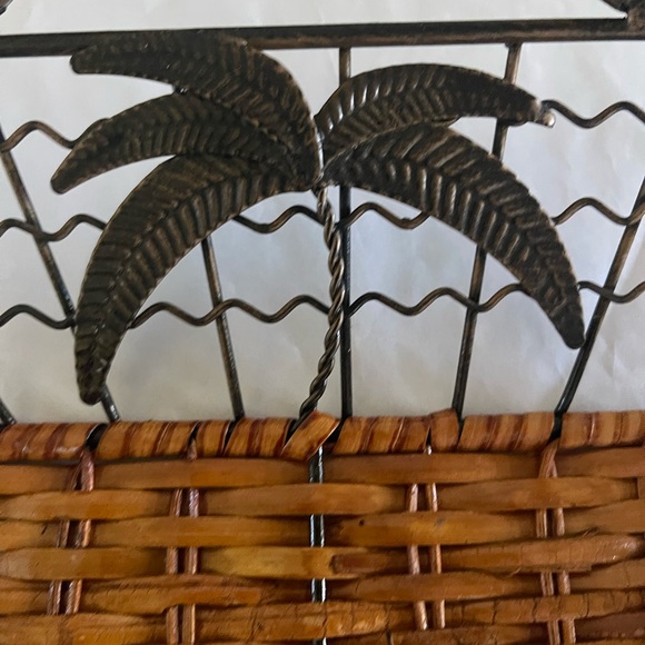 Metal and wicker basket - Picture 7 of 11